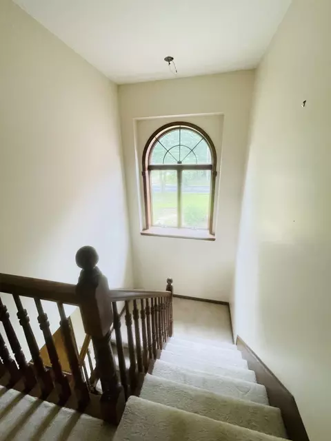Entry Way - 4635 S Jackson Rd, Jackson, MI 49201 photo 2 of 2