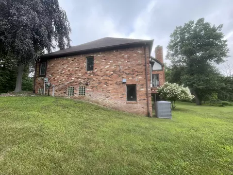 Exterior - 4635 S Jackson Rd, Jackson, MI 49201 photo 5 of 5