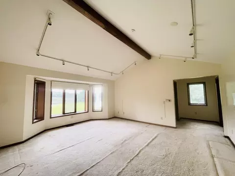 Living - 4635 S Jackson Rd, Jackson, MI 49201 photo 4 of 5
