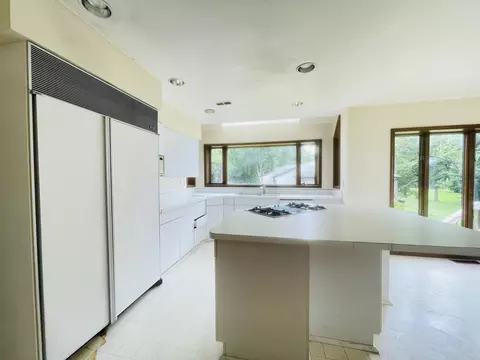 Kitchen - 4635 S Jackson Rd, Jackson, MI 49201 photo 1 of 3