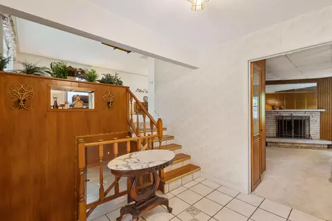 Entry Way - 10426 Douglas Ave, Plainwell, MI 49080 photo 1 of 2