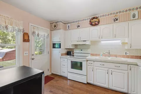 Kitchen - 10426 Douglas Ave, Plainwell, MI 49080 photo 1 of 2
