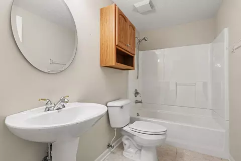Bath - 24 Dickens St, Spring Arbor, MI 49283 photo 3 of 3
