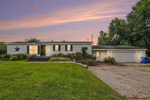 110 Dotson Dr, Sherwood, MI 49089