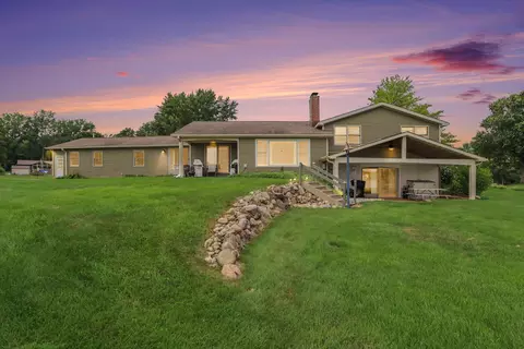 46726 Prospect Dr, Decatur, MI 49045