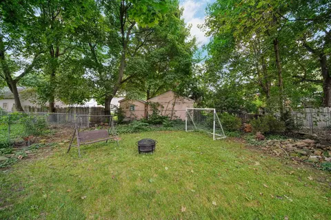 Exterior - 227 N Bowen St, Jackson, MI 49202 photo 9 of 9