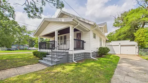 410 Adams Ave, Muskegon, MI 49442