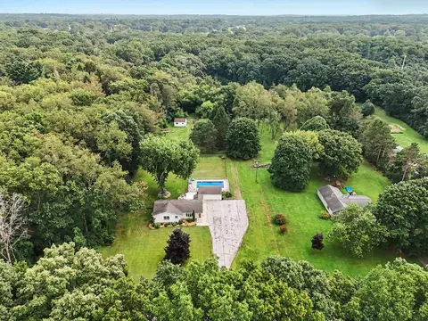 View/Area - 2511 Reynolds Rd, Jackson, MI 49201 photo 1 of 6