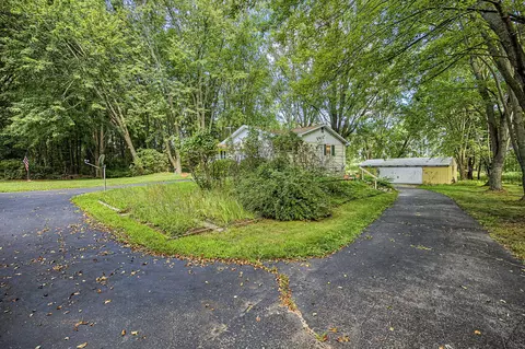 1940 Maple Grove Rd, Jackson, MI 49201 photo 8