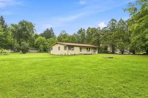 8887 Elm Valley Rd, Union Pier, MI 49129