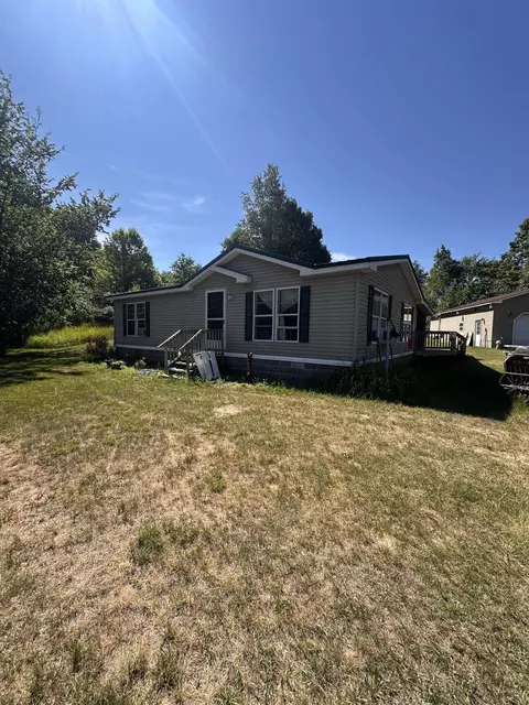 1887 E Fish Rd, Shelby, MI 49455