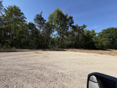 8 Gady Pines Dr, Adrian, MI 49221 photo 9