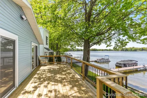 Exterior - 1025 Adams St NW, Stanton, MI 48888 photo 5 of 9