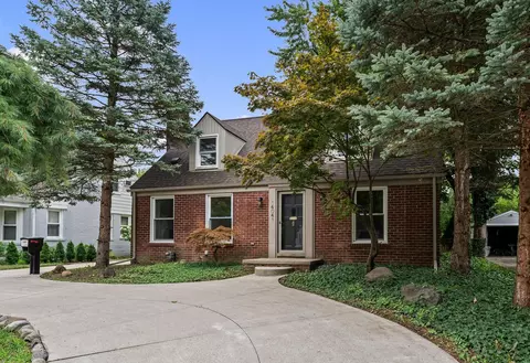 14041 Vernon St, Oak Park, MI 48237