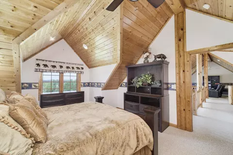 Bedroom - 302 E Kott Rd, Manistee, MI 49660 photo 7 of 8