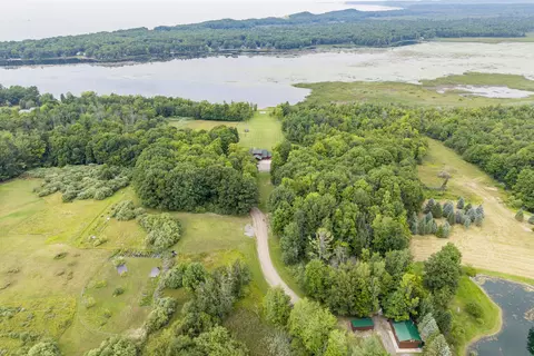 View/Area - 302 E Kott Rd, Manistee, MI 49660 photo 6 of 10