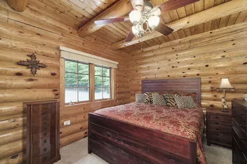 Bedroom - 302 E Kott Rd, Manistee, MI 49660 photo 4 of 8