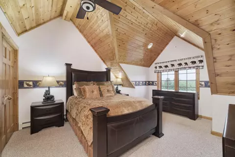 Bedroom - 302 E Kott Rd, Manistee, MI 49660 photo 6 of 8
