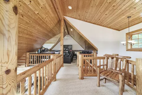 Entry Way - 302 E Kott Rd, Manistee, MI 49660 photo 5 of 7