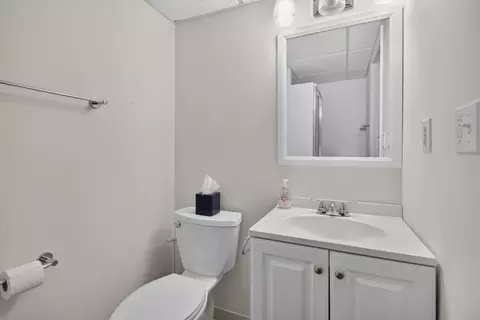 Bath - 3029 Key St, Jackson, MI 49202 photo 1 of 2