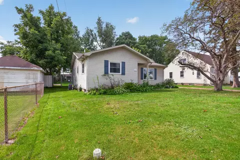 Exterior - 3029 Key St, Jackson, MI 49202 photo 6 of 12