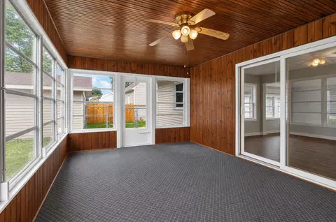 Exterior - 3029 Key St, Jackson, MI 49202 photo 4 of 12