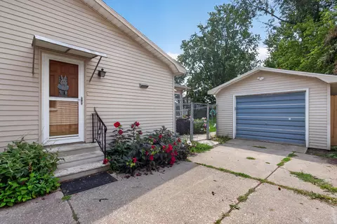 Exterior - 3029 Key St, Jackson, MI 49202 photo 7 of 12