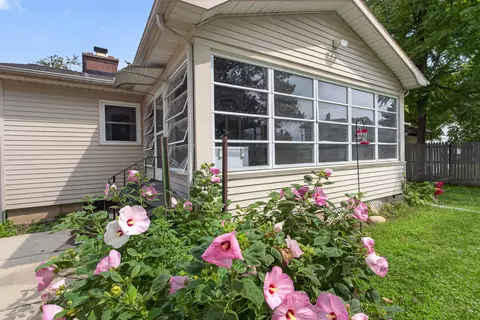 Exterior - 3029 Key St, Jackson, MI 49202 photo 9 of 12