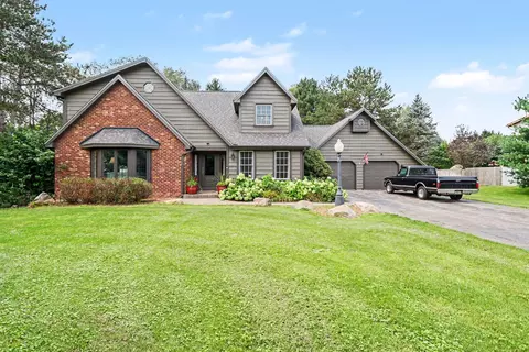 129 Minges Hills Dr, Battle Creek, MI 49015