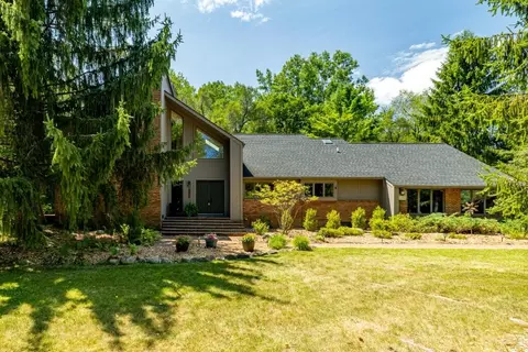 3447 River Pines Dr, Ann Arbor, MI 48103