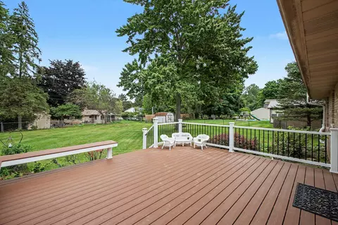 Exterior - 3138 Mccain Rd, Jackson, MI 49203 photo 5 of 10