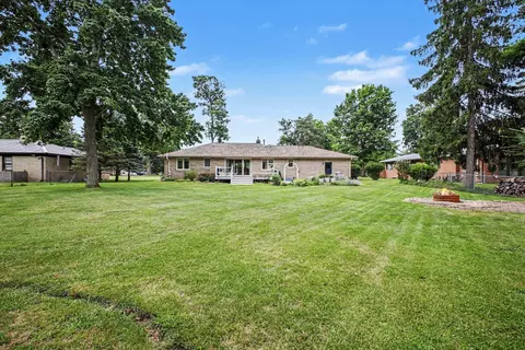 Exterior - 3138 Mccain Rd, Jackson, MI 49203 photo 8 of 10