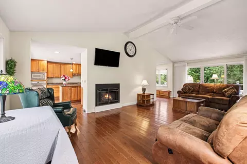 Living - 3138 Mccain Rd, Jackson, MI 49203 photo 1 of 3