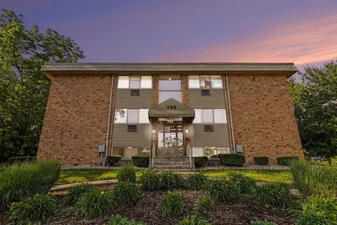 722 W Kilgore Rd #102, Kalamazoo, MI 49008