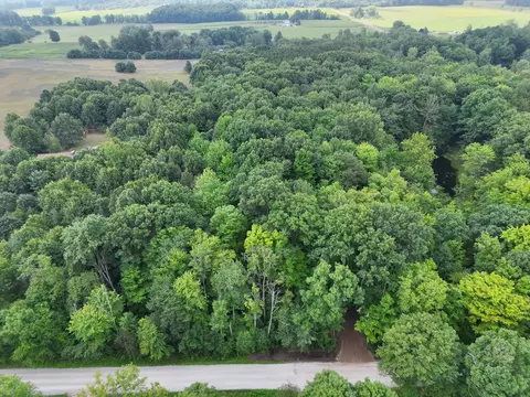 5686 19 Mile Rd NE, Cedar Springs, MI 49319