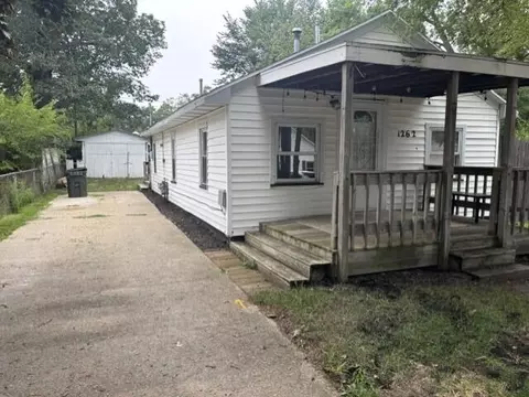 1262 W Langeland Ave, Muskegon, MI 49442