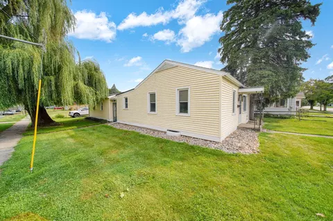Exterior - 1100 E North St, Jackson, MI 49202 photo 16 of 20