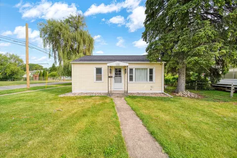 Exterior - 1100 E North St, Jackson, MI 49202 photo 19 of 20