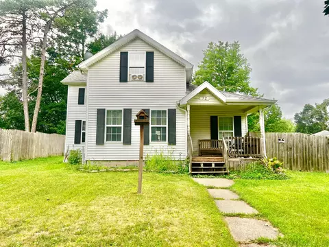 72 Budlong St, Hillsdale, MI 49242