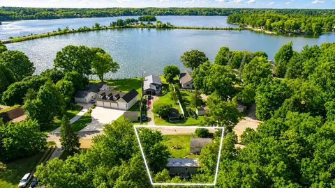 5850 Ridge St, Newaygo, MI 49337