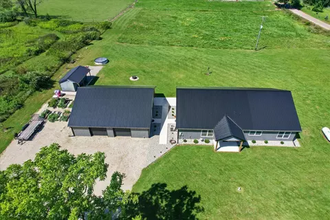 13951 Lane Rd, Cement City, MI 49233