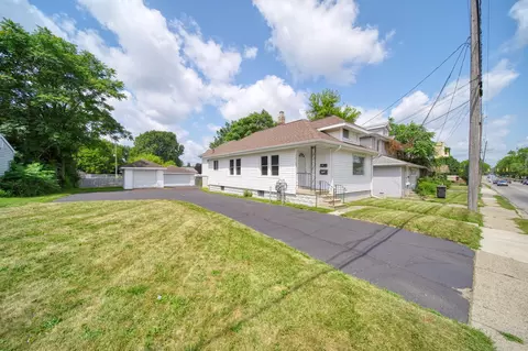 208 S Brown St, Jackson, MI 49203