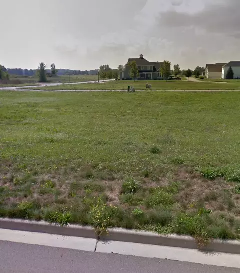 884 Winchester St, Holland, MI 49423