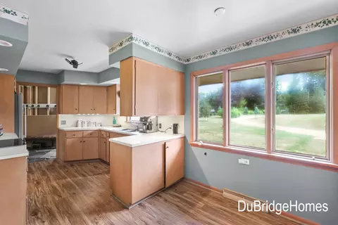 Kitchen - 311 Honey Creek Ave SE, Ada, MI 49301 photo 5 of 5