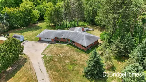 View/Area - 311 Honey Creek Ave SE, Ada, MI 49301 photo 4 of 9