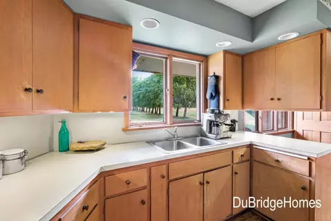 Kitchen - 311 Honey Creek Ave SE, Ada, MI 49301 photo 2 of 5