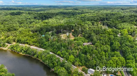 View/Area - 311 Honey Creek Ave SE, Ada, MI 49301 photo 6 of 9