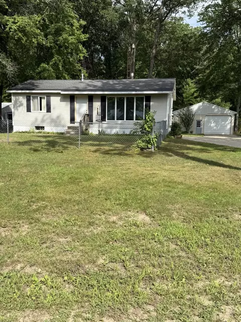 2840 Pillon Rd, Twin Lake, MI 49457