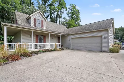 Exterior - 56695 Chippewa Dr, Three Rivers, MI 49093 photo 4 of 11