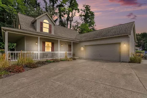Exterior - 56695 Chippewa Dr, Three Rivers, MI 49093 photo 3 of 11